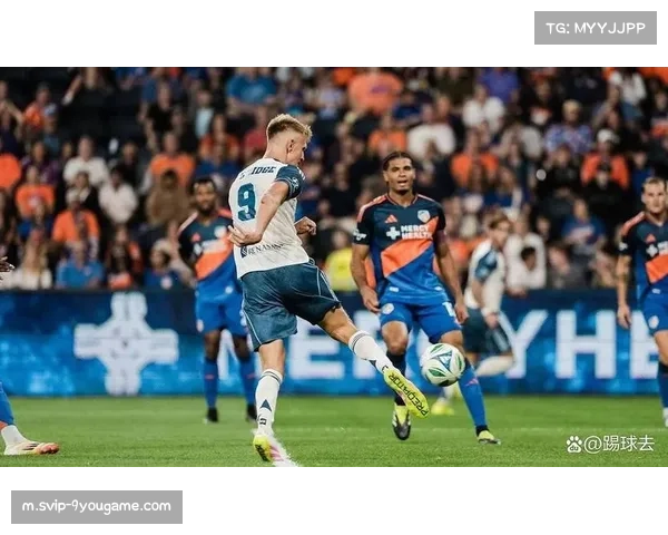 萨里奇上演帽子戏法 助球队大胜四球